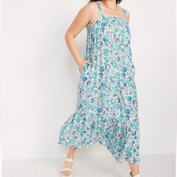 Old Navy Dresses & Skirts - Old Navy Women’s Sleeveless Tie-Back Cutout Maxi Dress Medium Light Blue Flowers